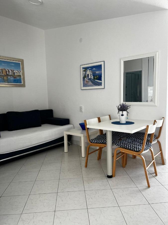 Apartments Milicevic Rogoznica  Exterior photo