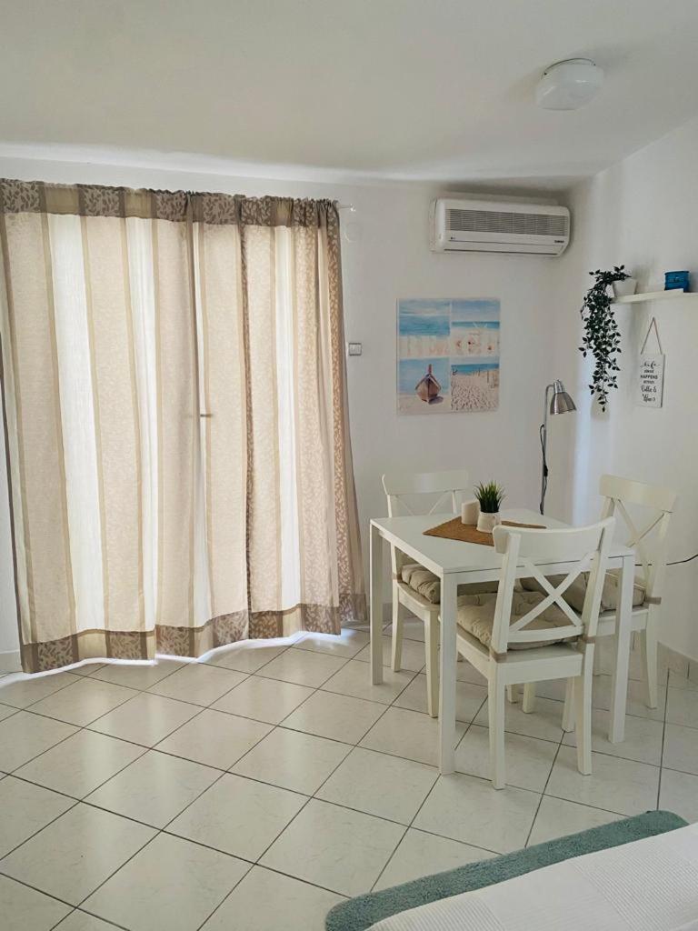 Apartments Milicevic Rogoznica  Exterior photo